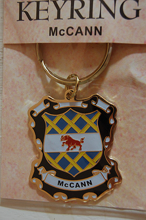 Keyrings - Family Coat Of Arms - Mccann Keyring Keychain - Coat Of Arms