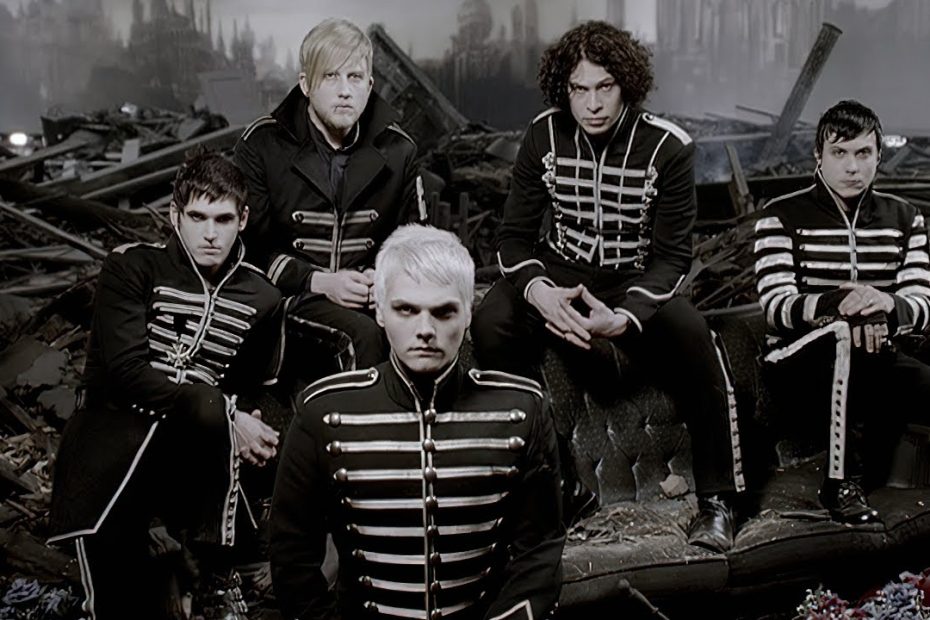 My Chemical Romance - Welcome To The Black Parade [Official Music Video]  [Hd] - Youtube