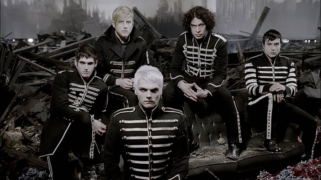 My Chemical Romance - Welcome To The Black Parade [Official Music Video]  [Hd] - Youtube